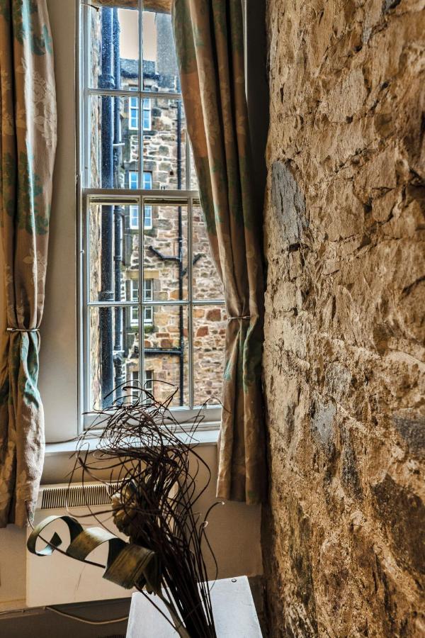 Unique 2 Bedroom Castle Suite Apartment - Near Edinburgh Castle & Royal Mile 外观 照片